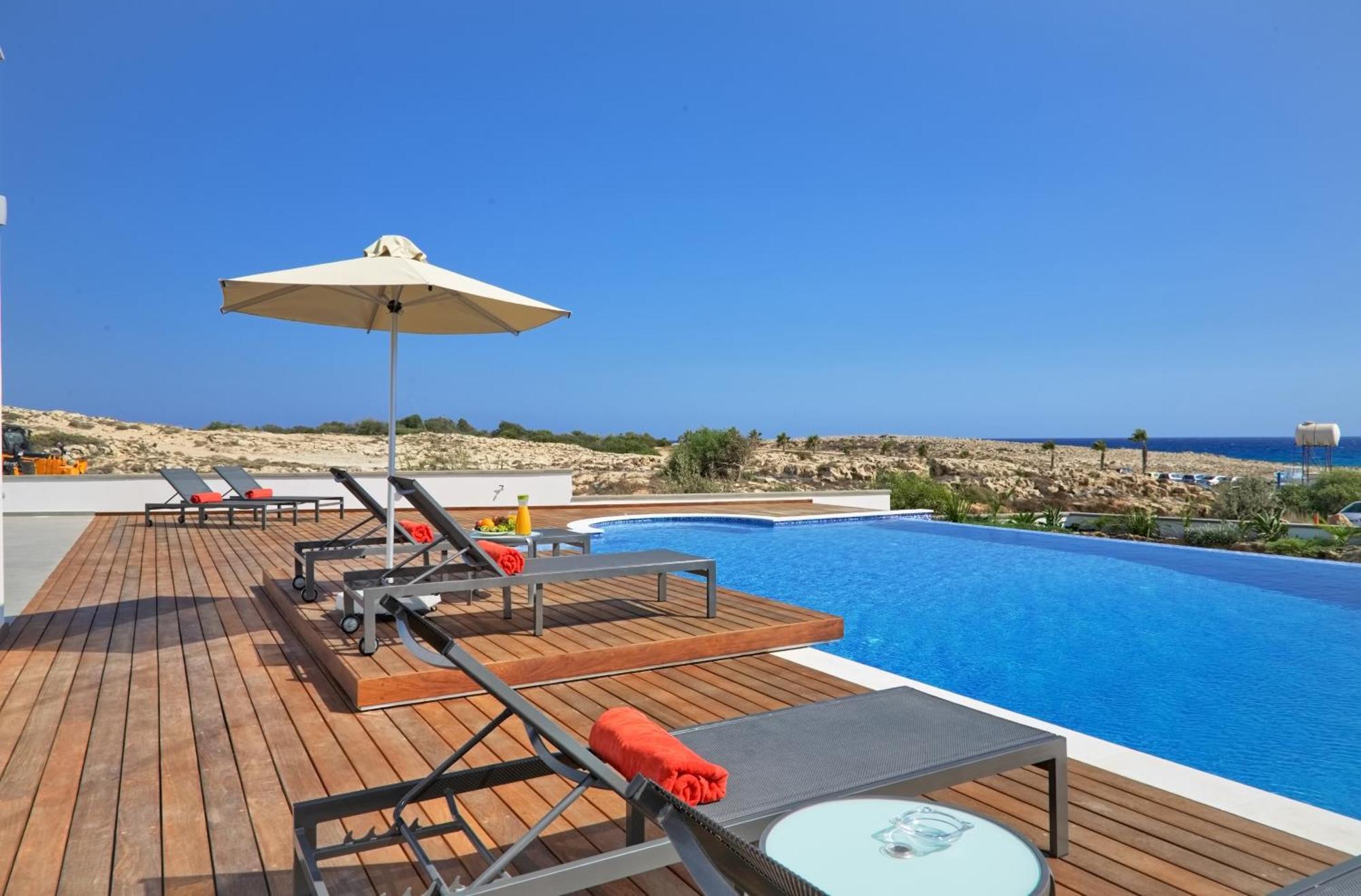Beachfront Luxury Villa Idania ไอยานาปา ภายนอก รูปภาพ