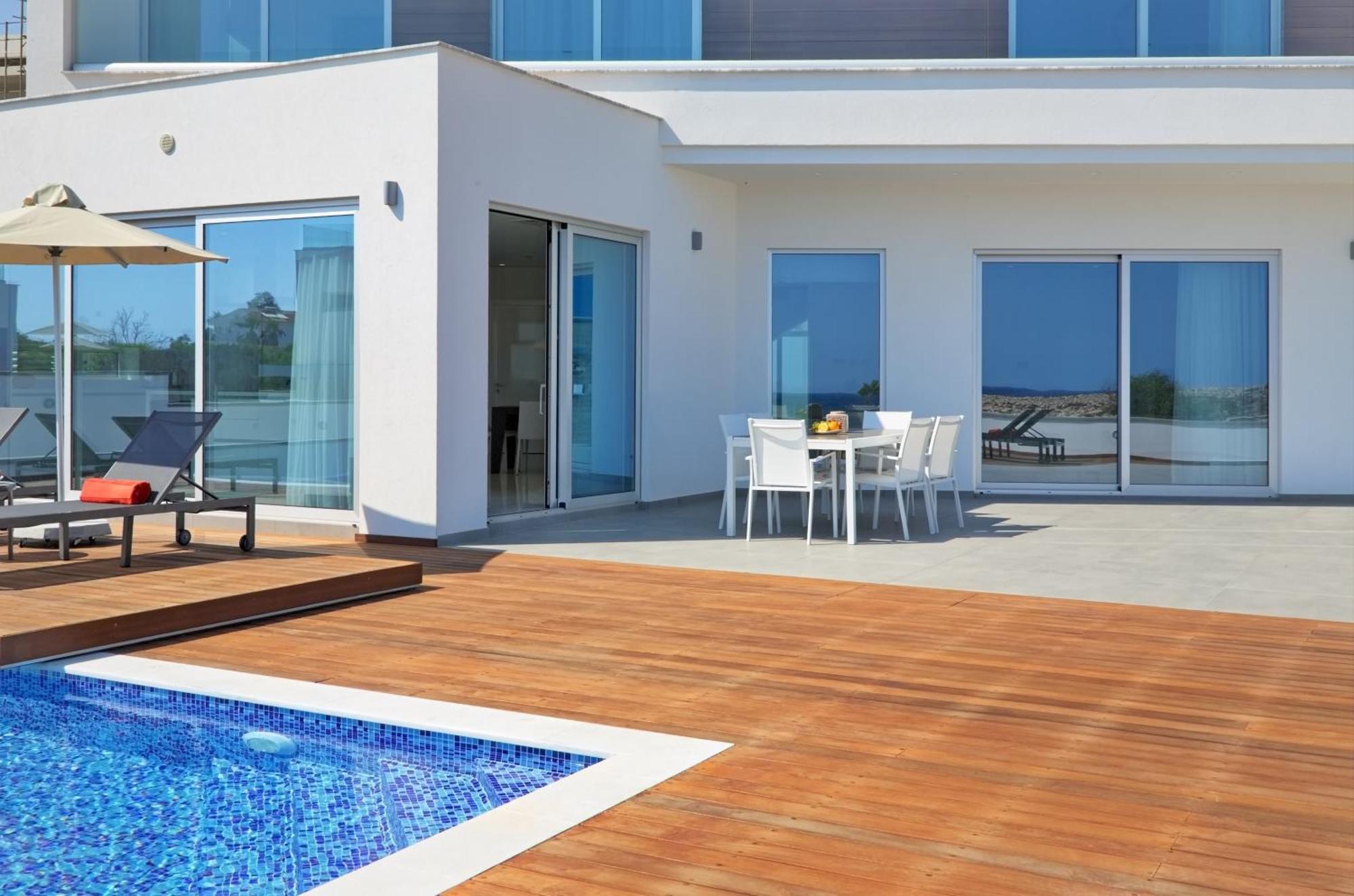 Beachfront Luxury Villa Idania ไอยานาปา ภายนอก รูปภาพ