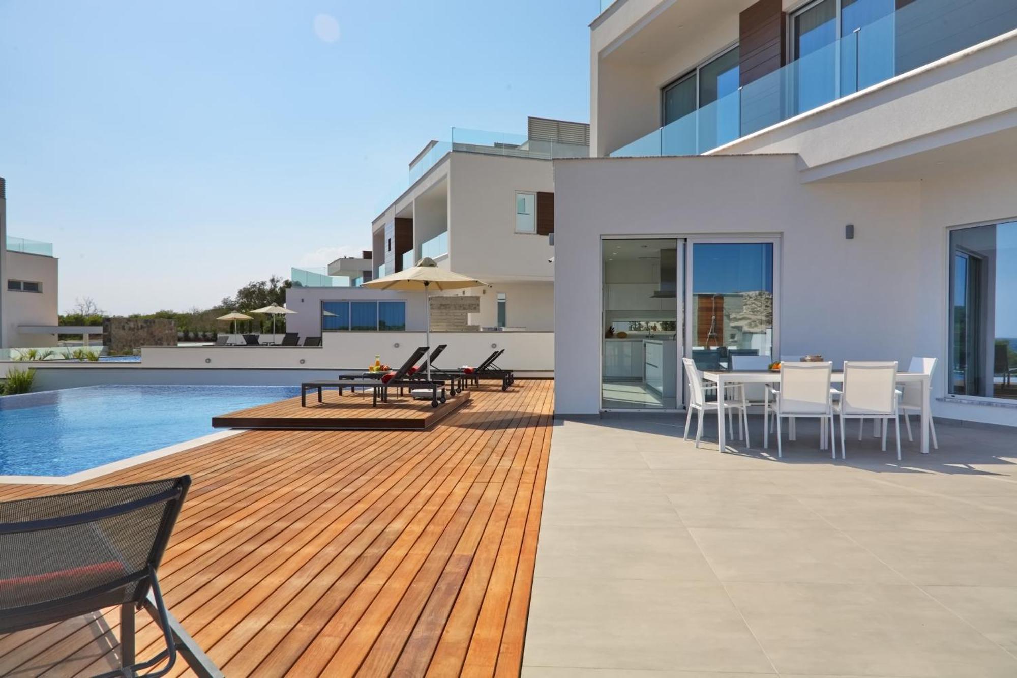 Beachfront Luxury Villa Idania ไอยานาปา ภายนอก รูปภาพ