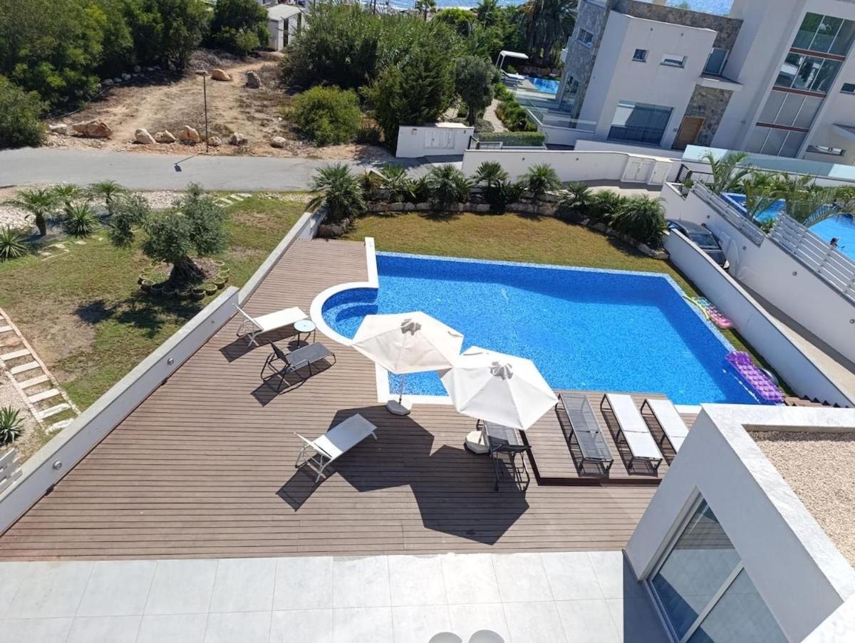 Beachfront Luxury Villa Idania ไอยานาปา ภายนอก รูปภาพ