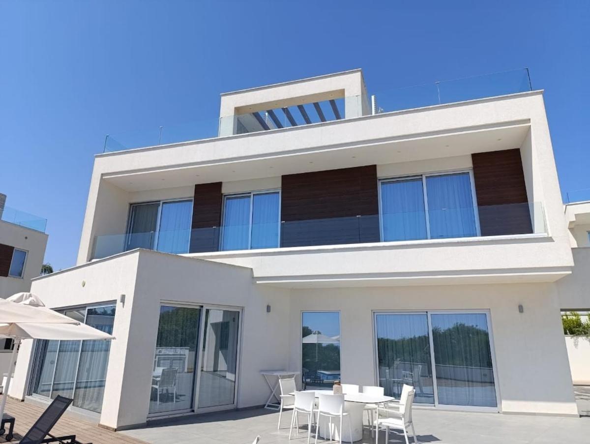 Beachfront Luxury Villa Idania ไอยานาปา ภายนอก รูปภาพ